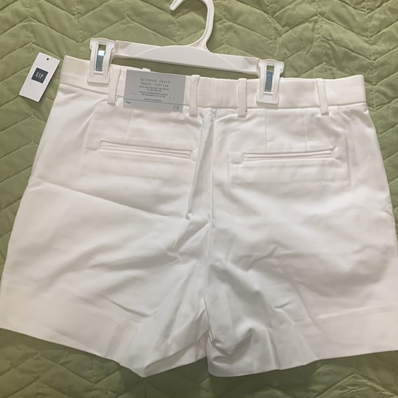 Gap Tailored Shorts - Picture 3 of 5